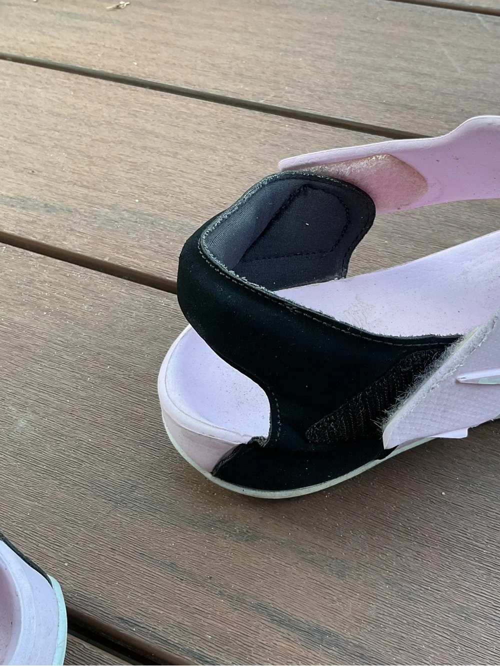 Nike Kids Light Pink Water-Friendly Sandals with Black Trim size 3y